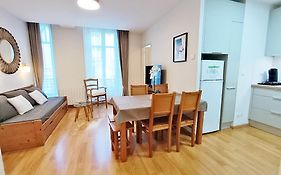 L'Eterlou, T3, Centre Luchon, Wifi, Casier A Skis, Ascenseur, 6 Personnes